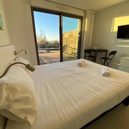 Aparthotel Les Jardins D'athena 2*